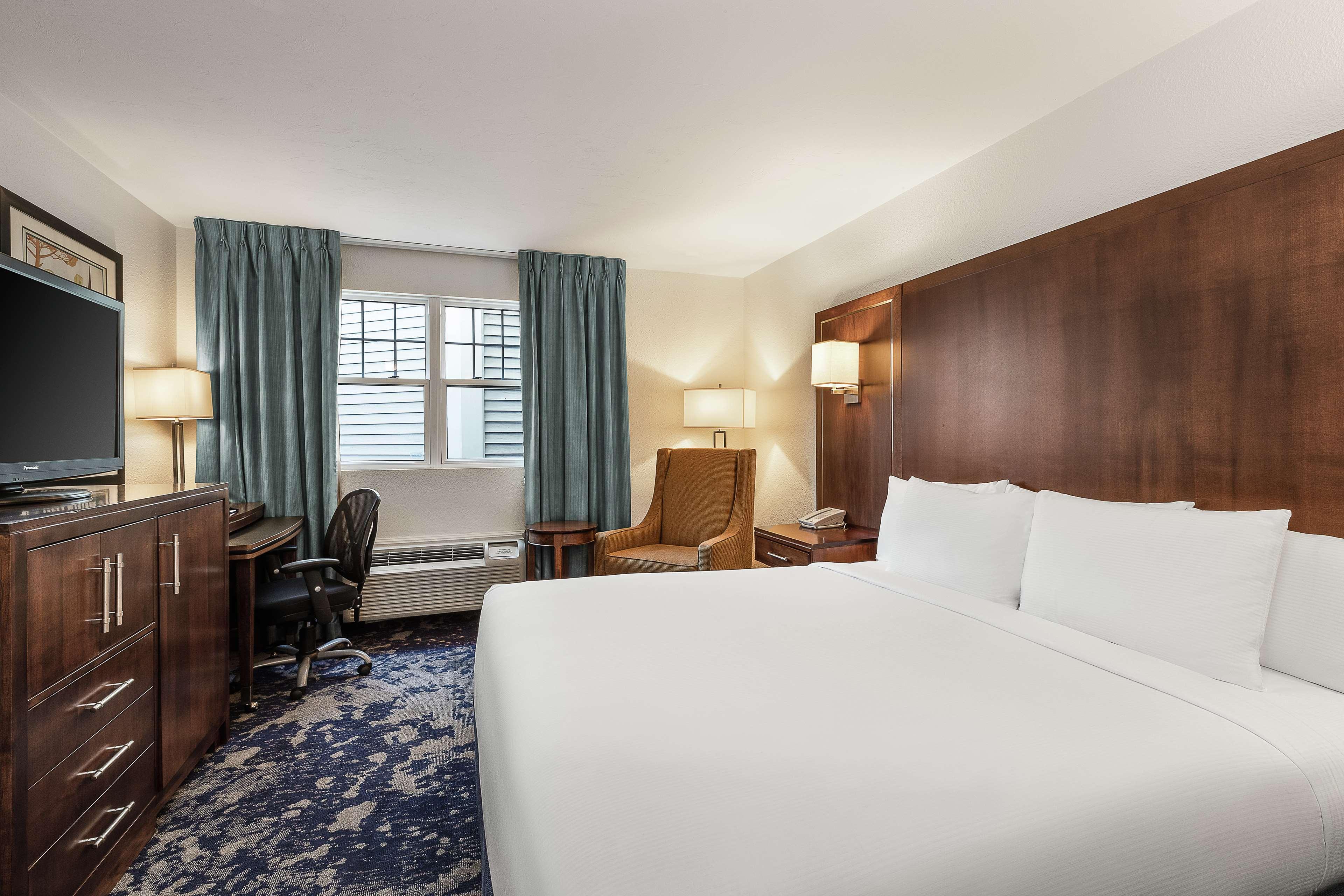 Hotel Doubletree By Hilton Cape Cod - Hyannis Exterior foto