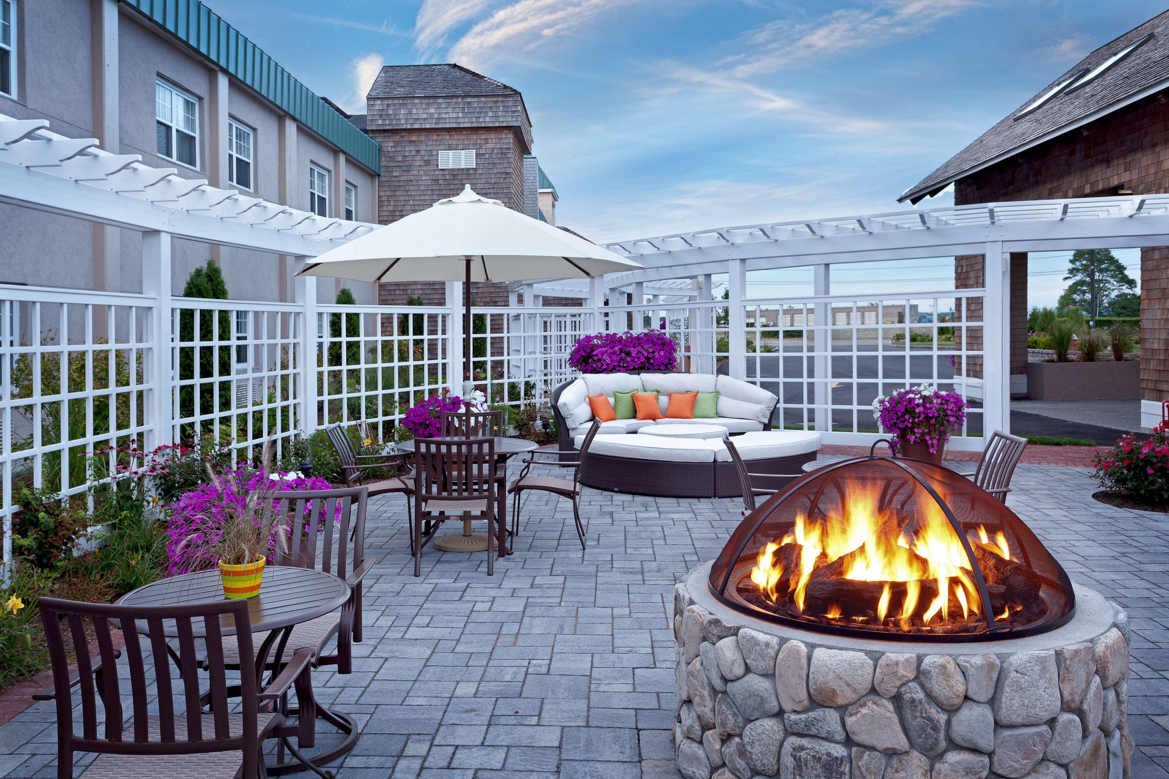 Hotel Doubletree By Hilton Cape Cod - Hyannis Exterior foto