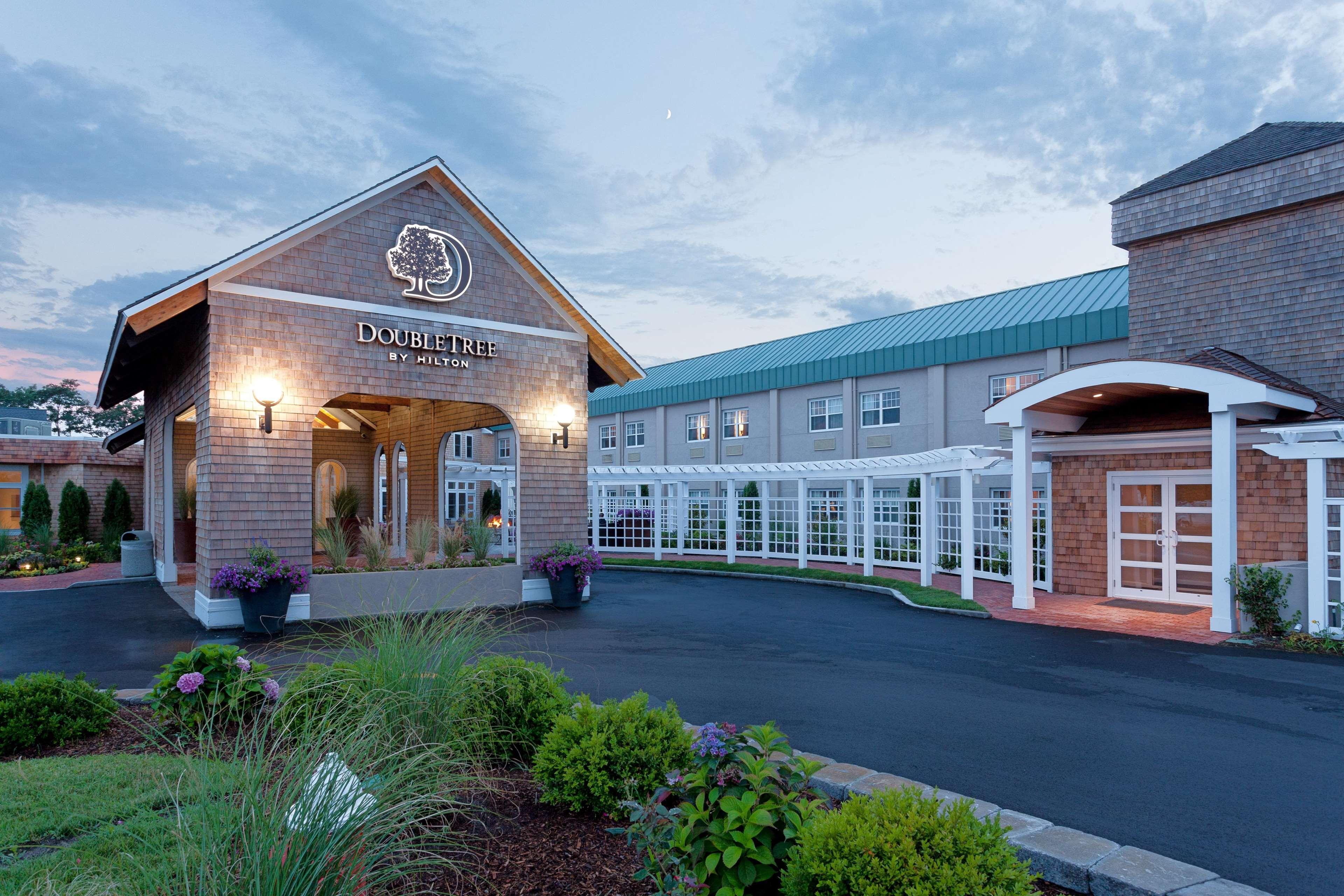 Hotel Doubletree By Hilton Cape Cod - Hyannis Exterior foto